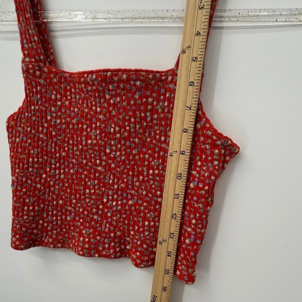 American Eagle Red Floral Ditsy Crop Top Small Square Neck Pointelle Cotton Cami - Picture 6 of 7